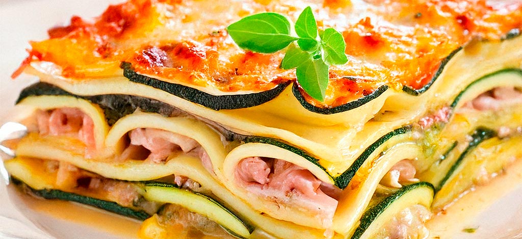 Lasagne con zucchine e prosciutto cotto
